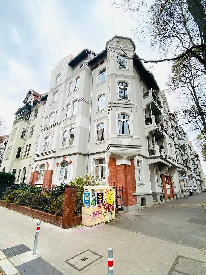 Hannover List 2 Bedroom Home Away From Home